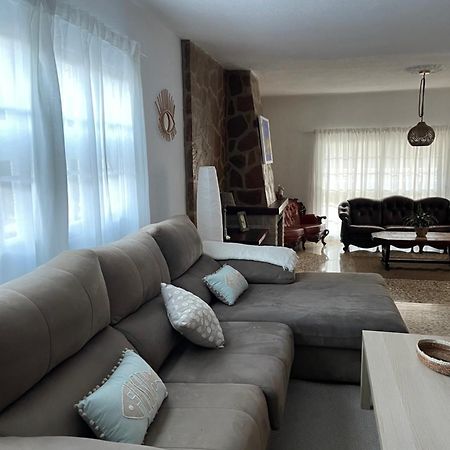 Villa Mis 5 Amores Con Piscina Benidorm Eksteriør billede