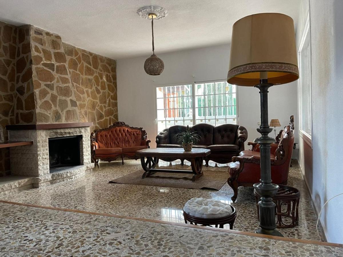 Villa Mis 5 Amores Con Piscina Benidorm Eksteriør billede