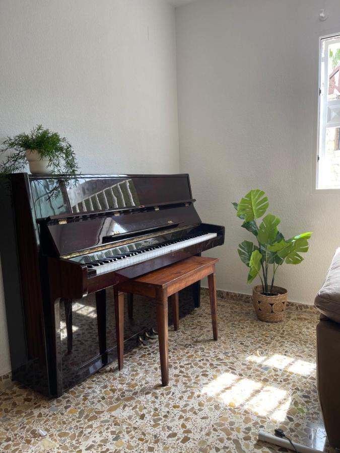 Villa Mis 5 Amores Con Piscina Benidorm Eksteriør billede