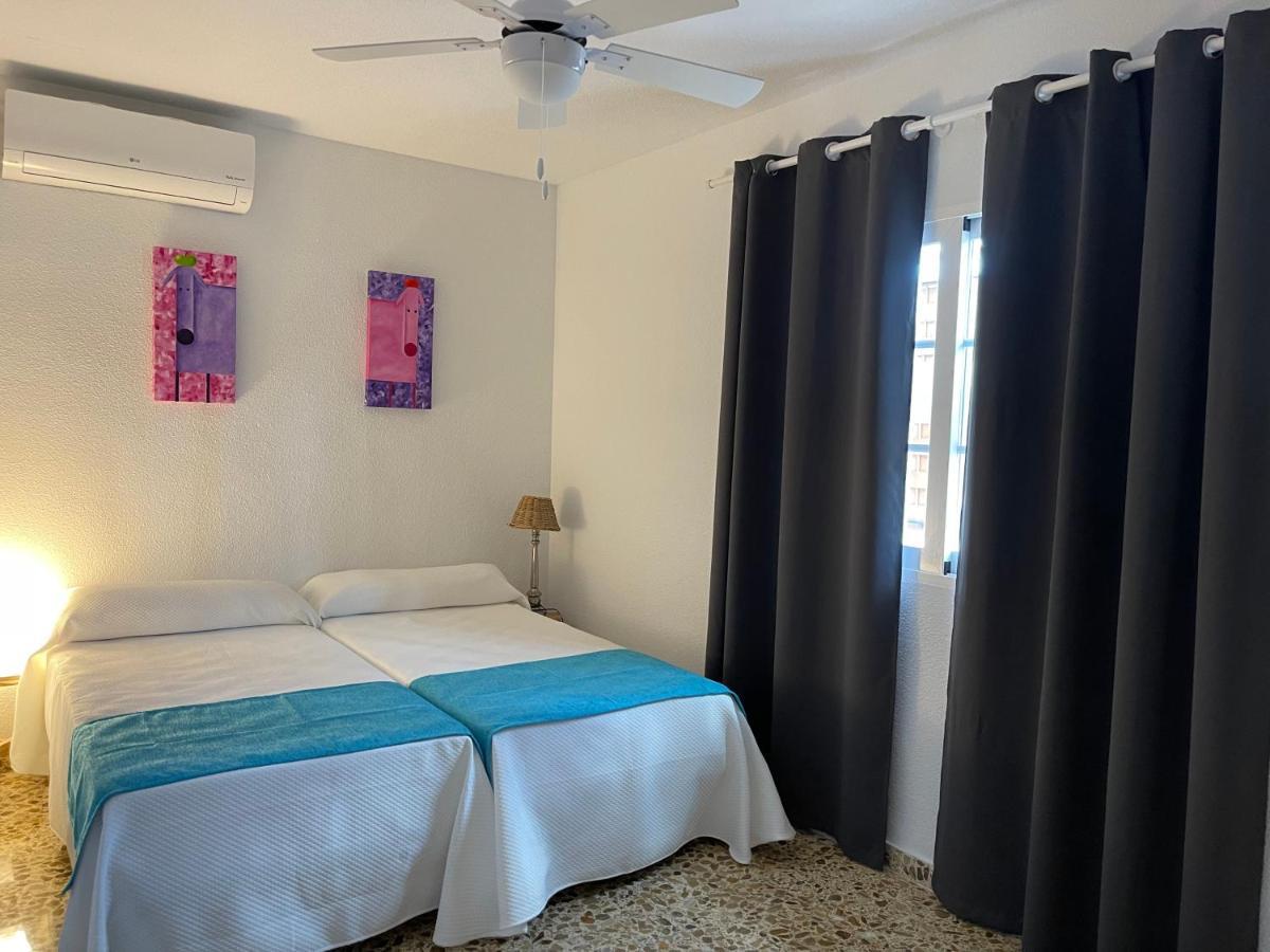 Villa Mis 5 Amores Con Piscina Benidorm Eksteriør billede