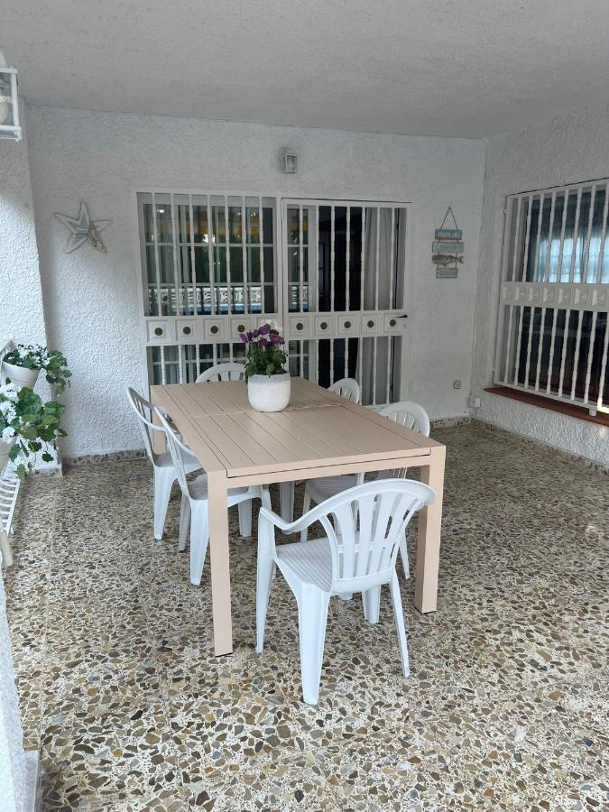 Villa Mis 5 Amores Con Piscina Benidorm Eksteriør billede
